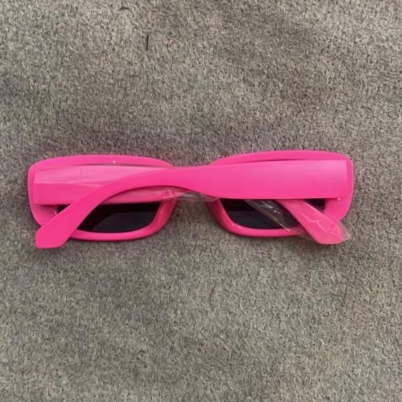 PINK BARBIE Y2K SUNGLASSES  FOR woman  *NEW* - Picture 10 of 10